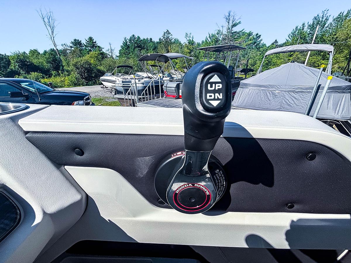 2026 Avalon 2385 LSZ ELITE TRITOON