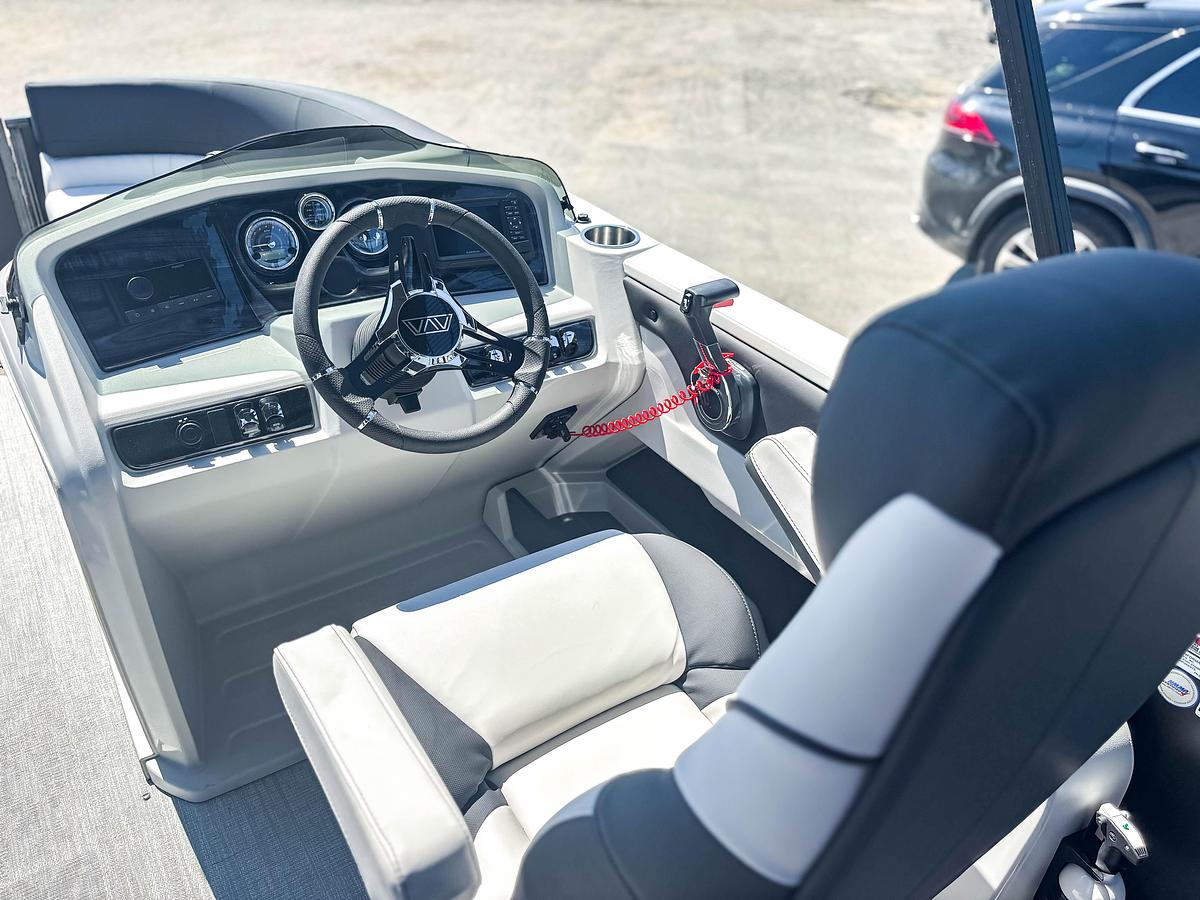 2026 Avalon 2385 LSZ QUAD LOUNGE SHIFT