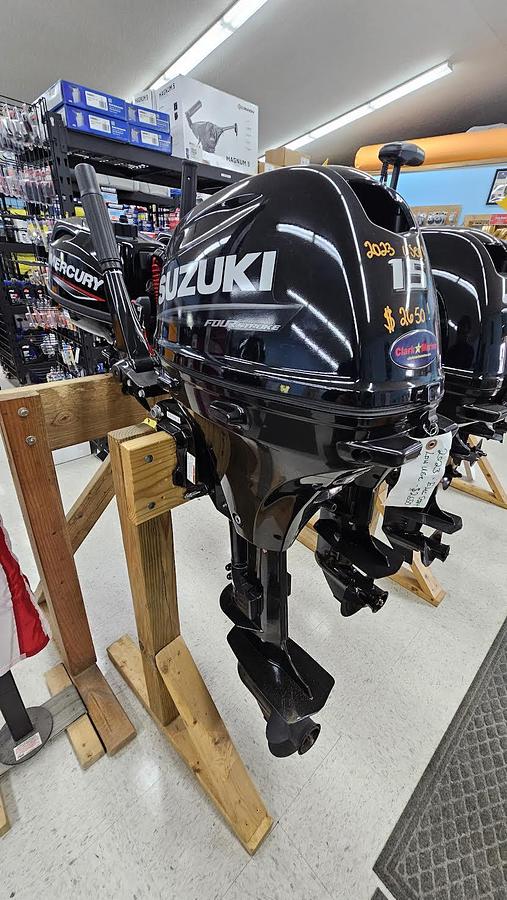 Used 2023 Suzuki 15hp Manual Start Long Shaft EFI