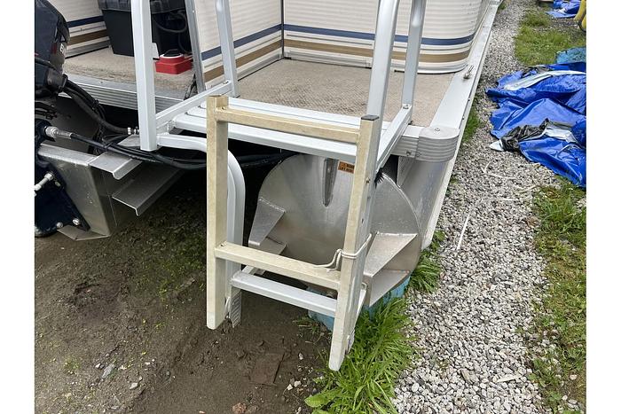 Used 2008 TAHOE PONTOONS CASCADE 1823