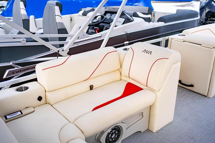 2025 Avalon Venture 2385 Versatile Rear Bench