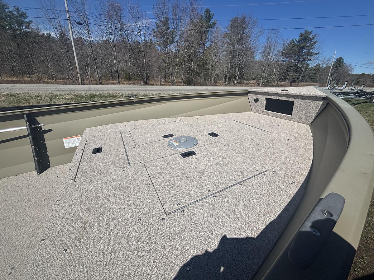 Used 2025 Crestliner 1800 Kodiak Tiller