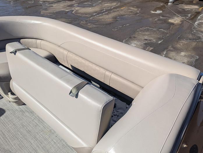 Used 2018 Avalon 2285 LSZ Cruise