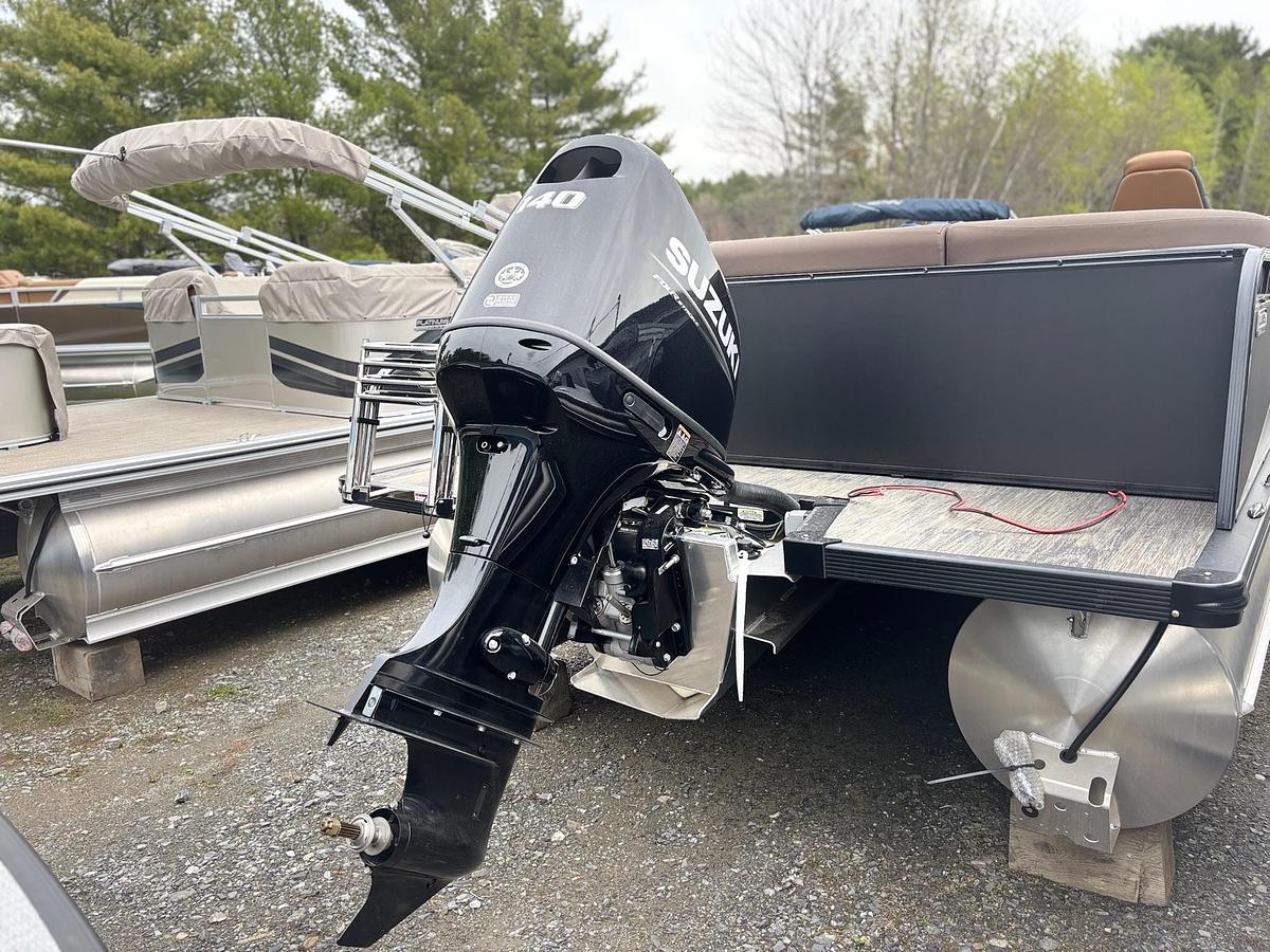 Used 2026 Avalon LSZ 23' Elite