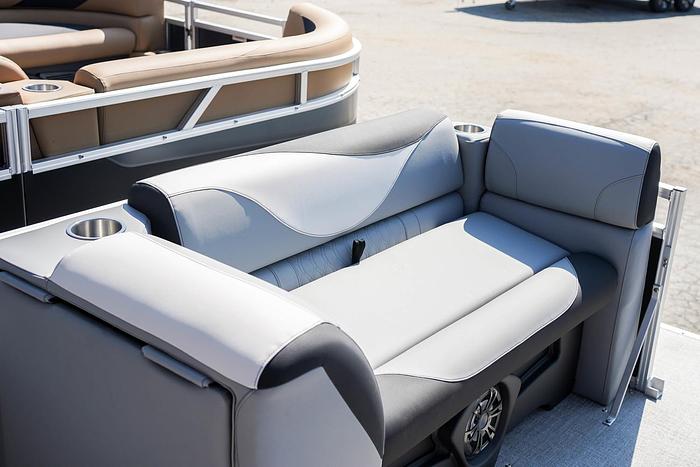 2025 AVALON 1980 VENTURE CRUISE REAR BENCH AV-25-29