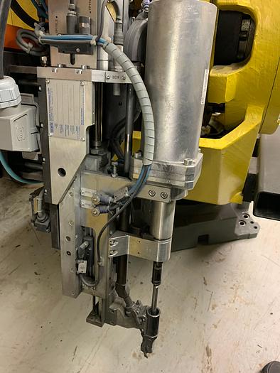 Used FANUC M900iA/350 6 AXIS CNC ROBOT WITH R30iA CONTROLLER 350KG X 2650mm REACH