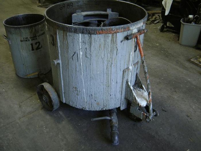 Used 100 GALLON PORTABLE MIX TANK – C/S – 36 IN. X 32 IN. – #6989
