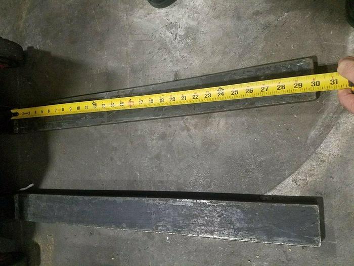 Used Lee Presto 1000 Lb Capacity Lift Truck with charger