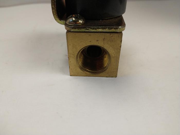 Used PARKER NM22-0511 9-16 Volt electric propane shutoff valve GH201