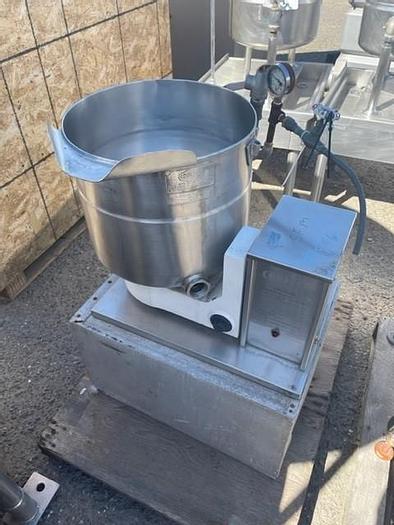 Used ETT 40 QT. Coulter Jacketed Lab Kettle