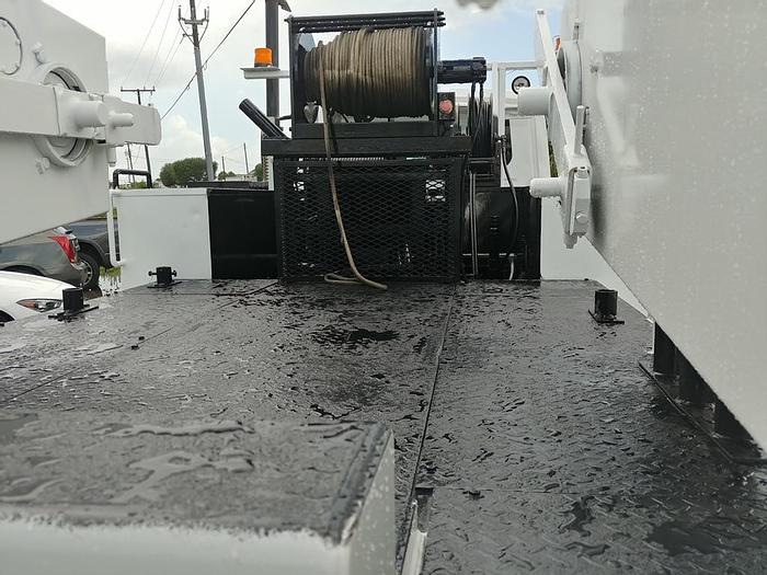 Used 2007 International 7400 Altec LP108 Cable Puller Truck