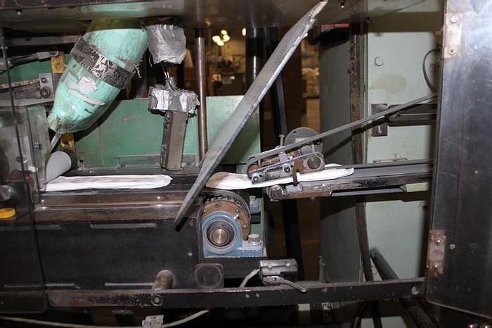 Used MOLNYCKE SANITARY PAD LINE OVERNIGHT SIZE 178 FPM