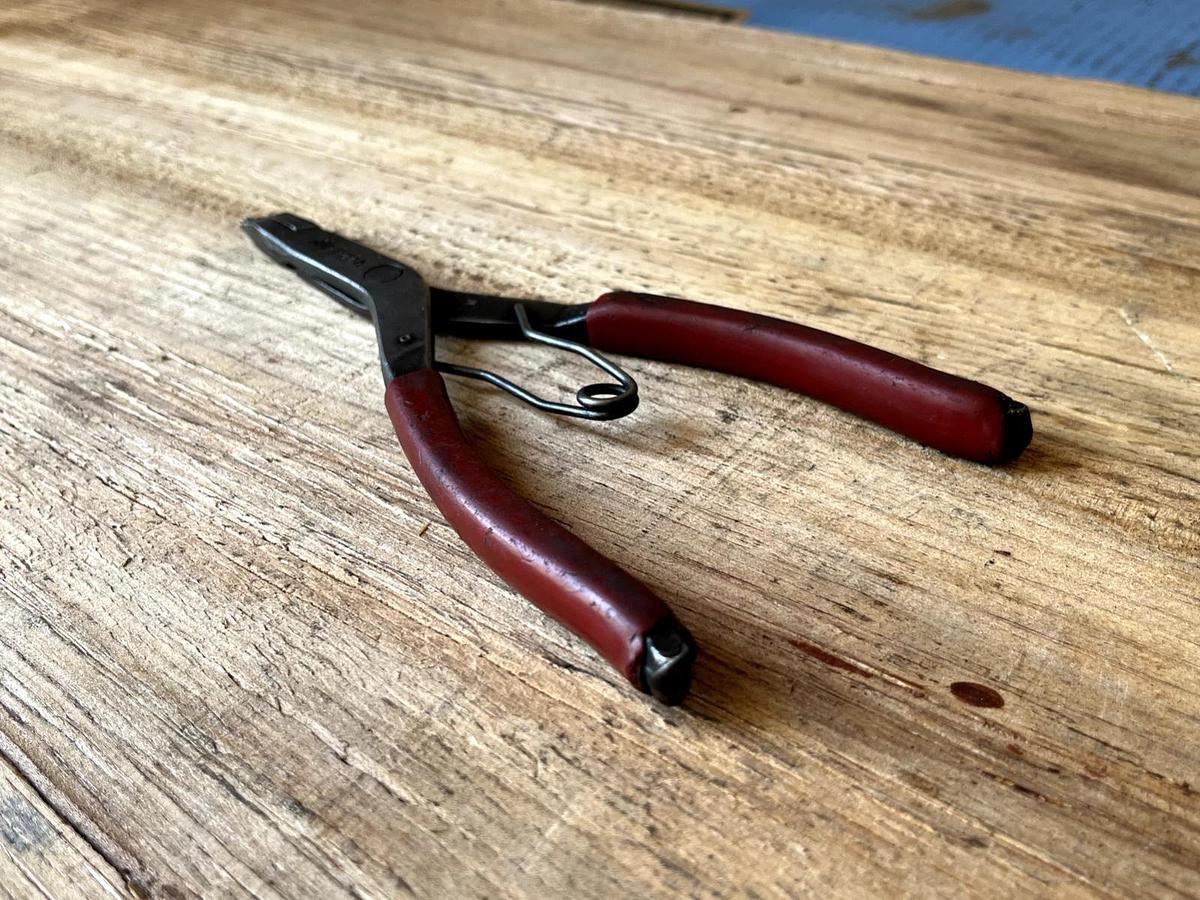 Used MAC Tools USA P22A Straight Tip Lock Ring Pliers - Red Grip