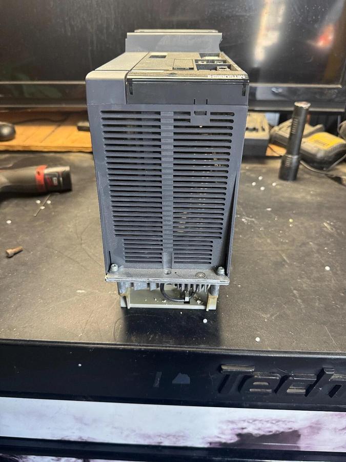 Used Mitsubishi Spindle Drive Unit - MDS-DH-SP-100