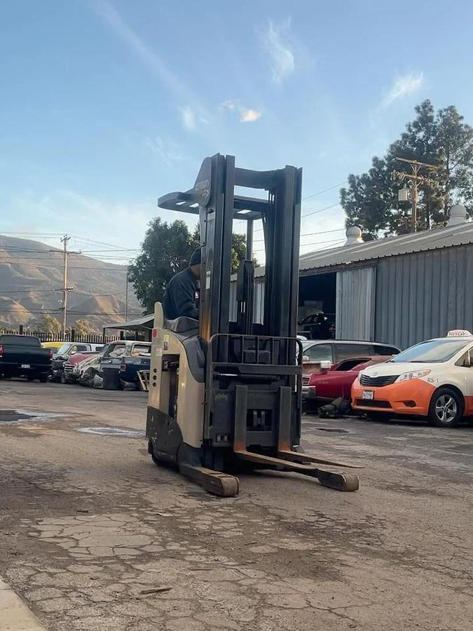 Used Crown RR5225-45 Reach Truck with Charger Side shift – 5012 Hours – 36V System