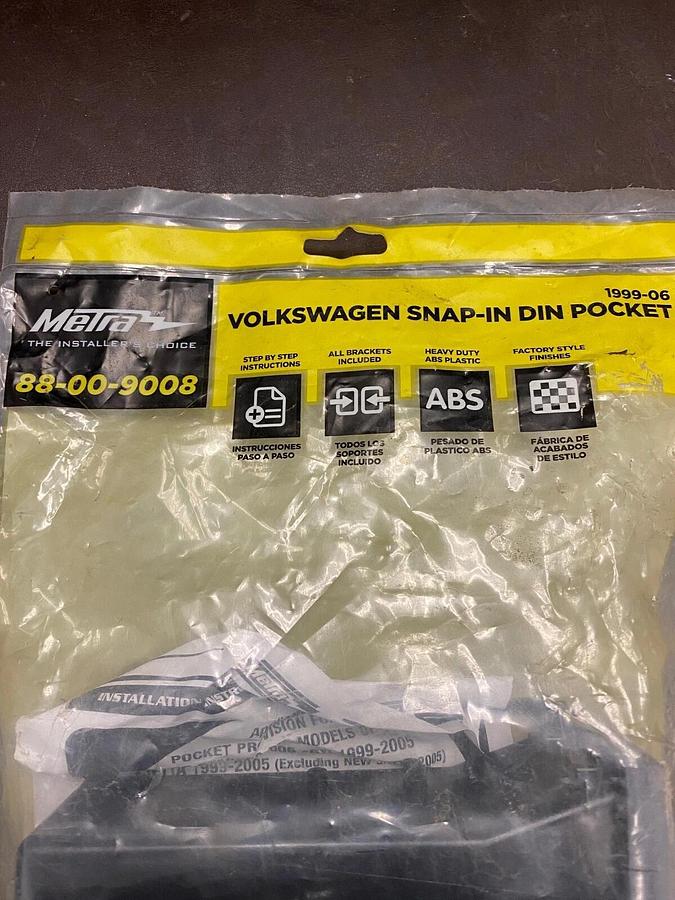 Metra 88-00-9008 1999-2006 Volkswagen VW Radio Car Stereo Replacement Pocket
