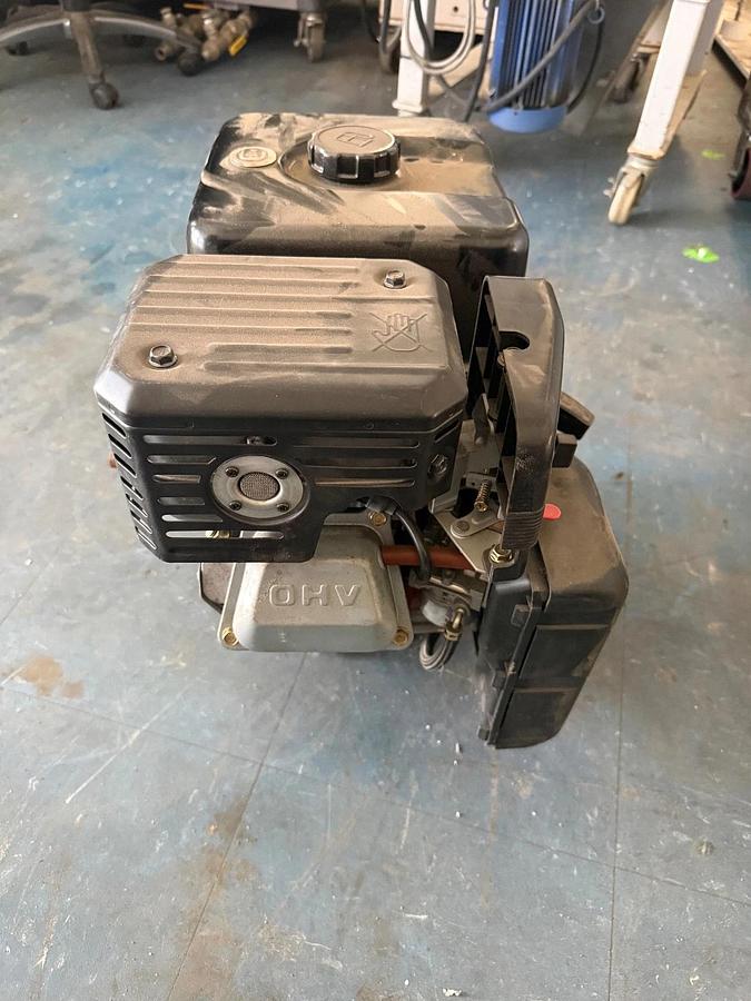 Briggs & Stratton Vanguard 9 HP Horizontal Engine Model 185432