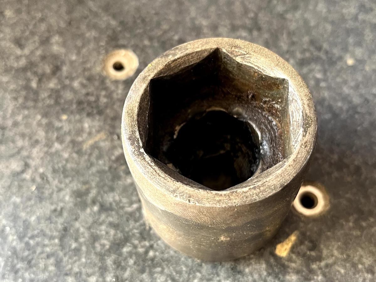 Used CORNWELL TOOLS P3244 - 1-3/8" SOCKET 1/2" DRIVE 6 POINT MADE IN USA TOOL