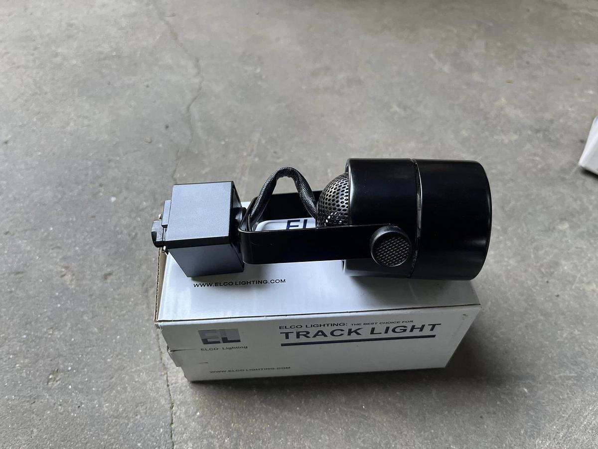 Used Elco ET1628 Garda 5"H Track Head for H-Track Systems, Black