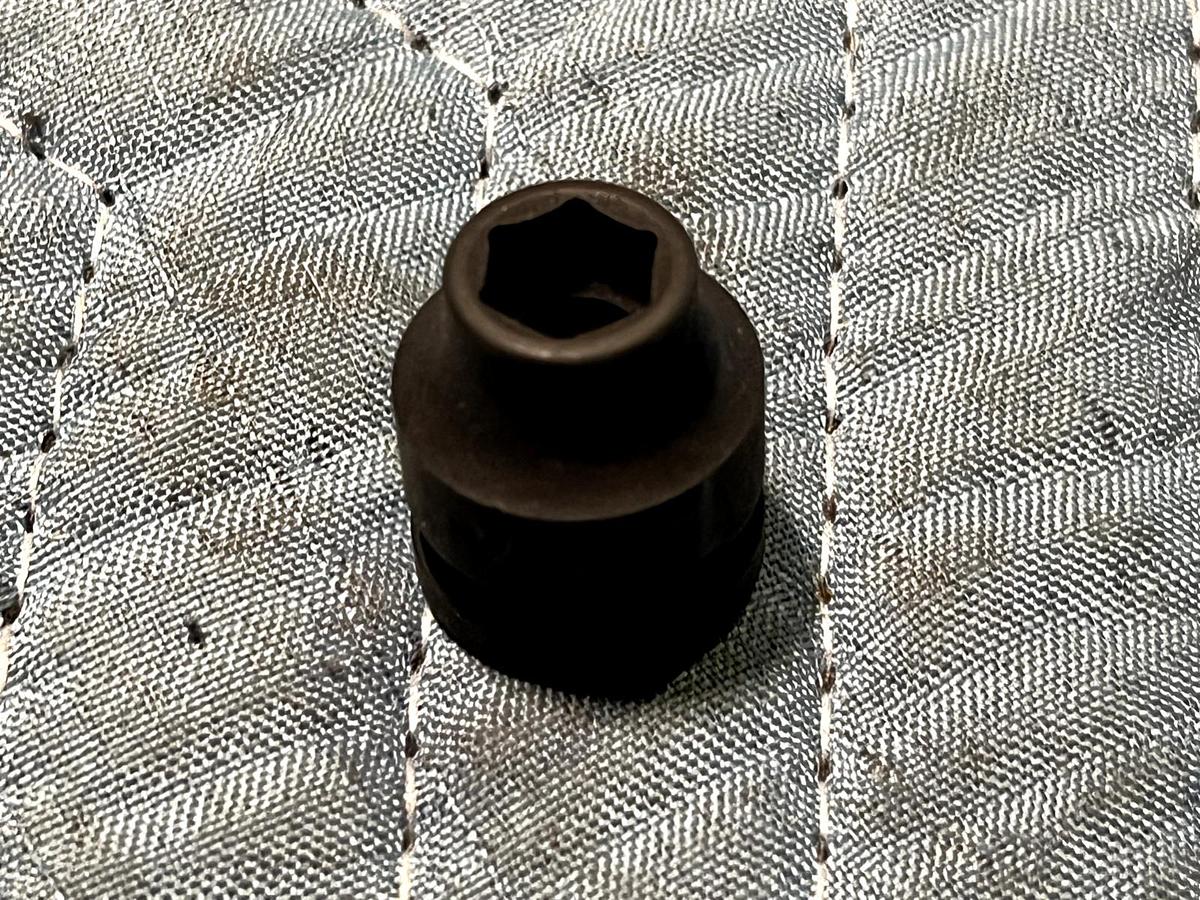 Used Matco BSP10BV 5/16" 6 Point Stubby impact socket
