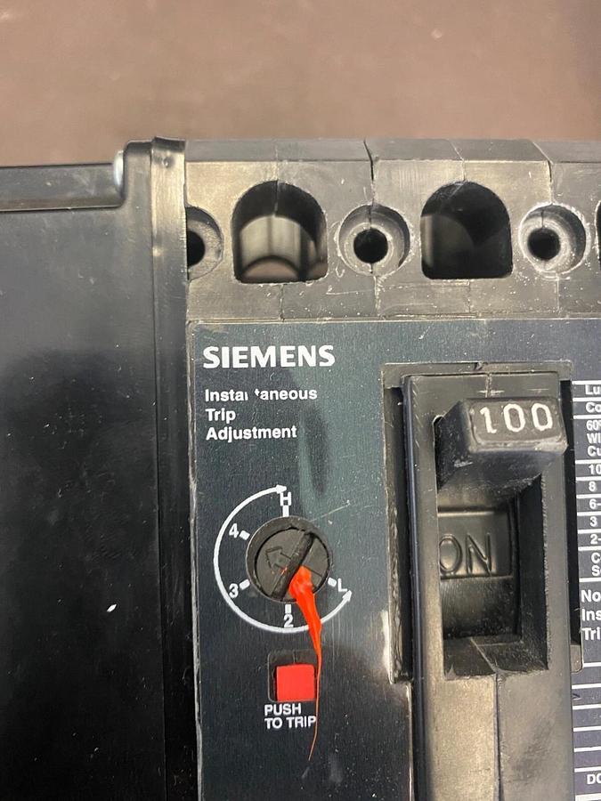 ED63A100 Molded Case 100A 600V Circuit Breaker 3Pole Sentron Series ED