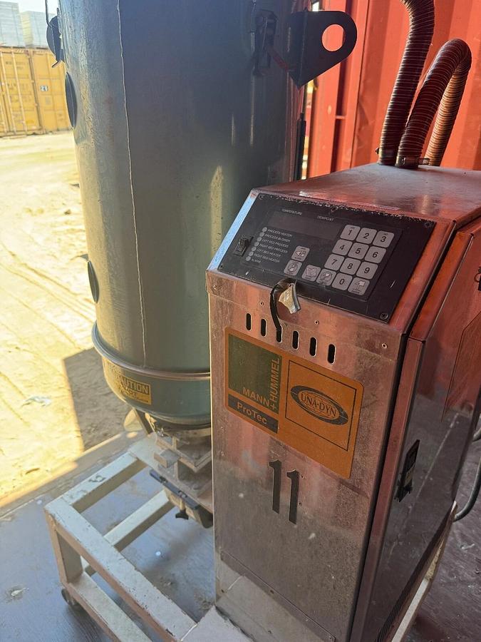 Used Una-Dyn UDC-30 Auto Mini Dryer S/N: 152314.01-1196