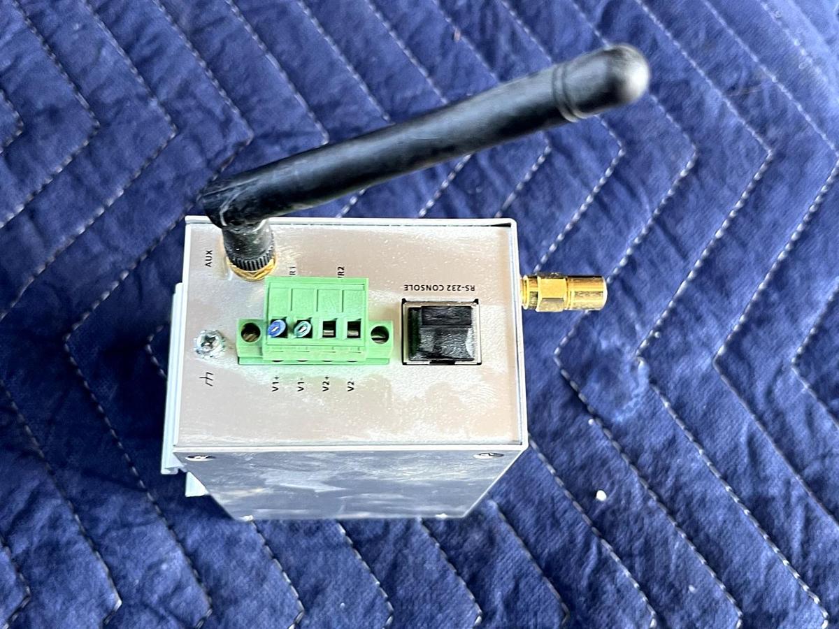 Used Moxa Industrial Wireless Converter 802.11a/b/g, AWK-1121