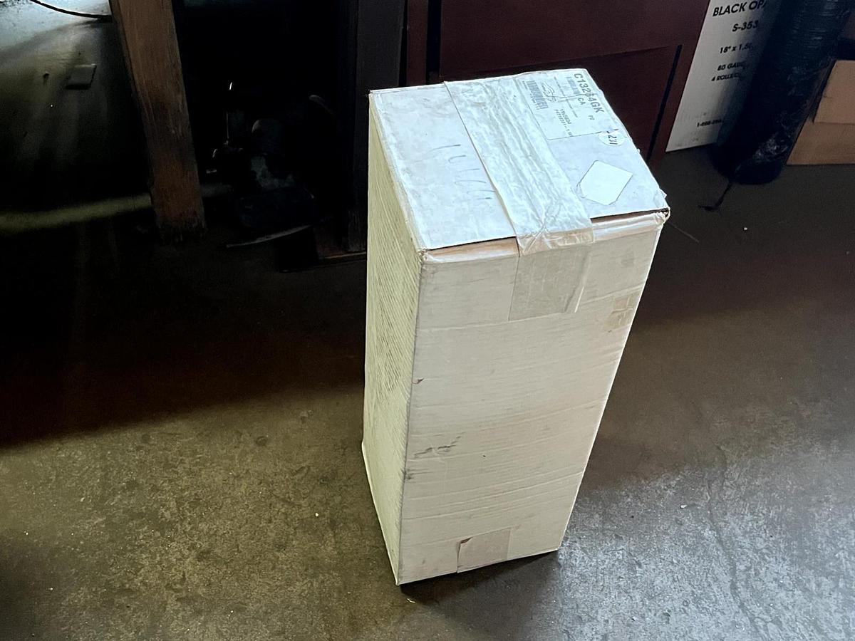 Used California Car Cover Fits Cobra Kit Car.  Never Opened