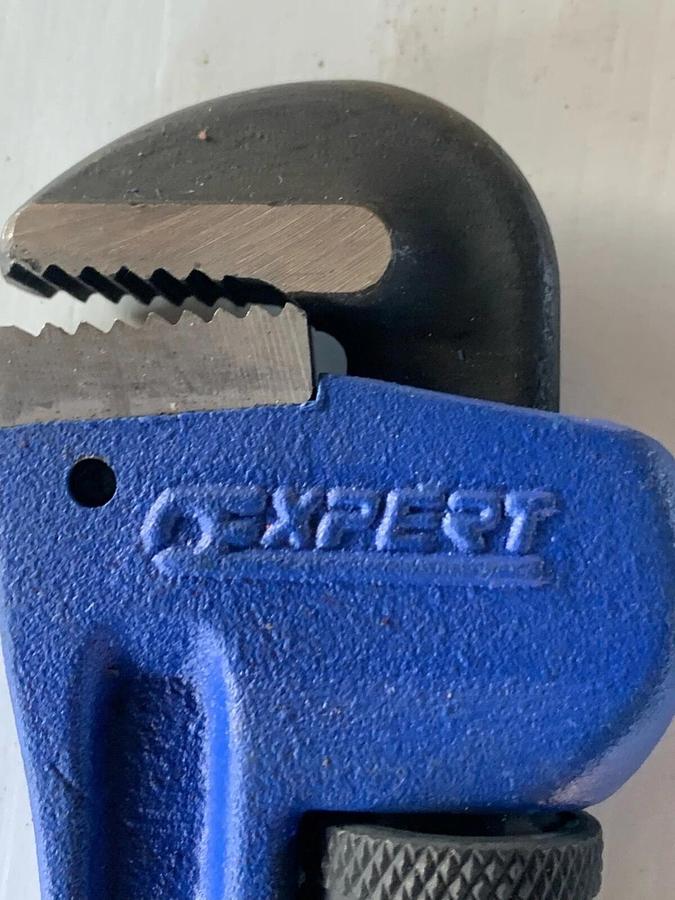 Used Expert E117821 10" Pipe Wrench