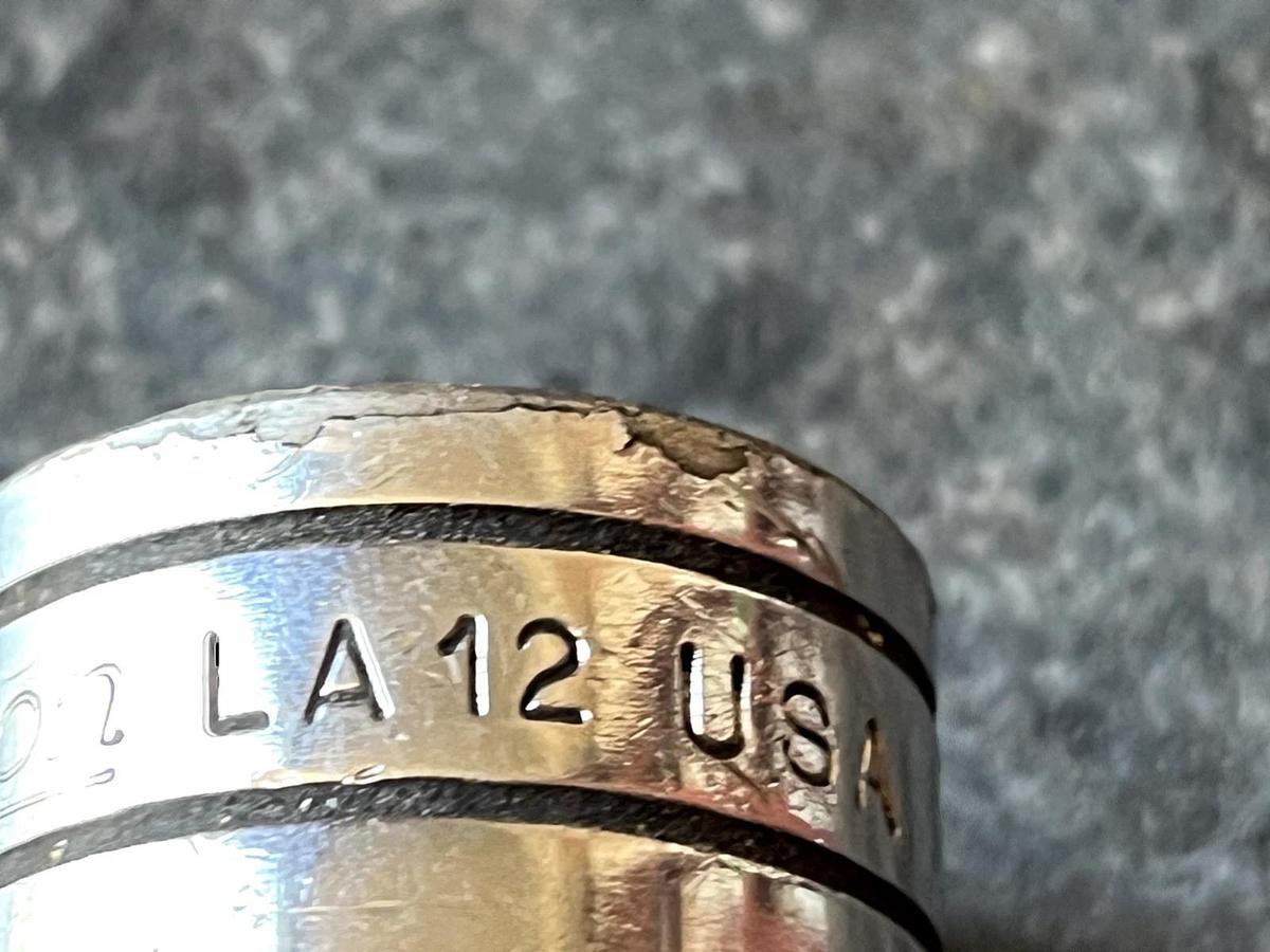 Used SNAP ON LA-12 1/2"  TO 3/4" SQUARE DRIVE ADAPTER UNDERLINE LOGO NICE USED  LA12