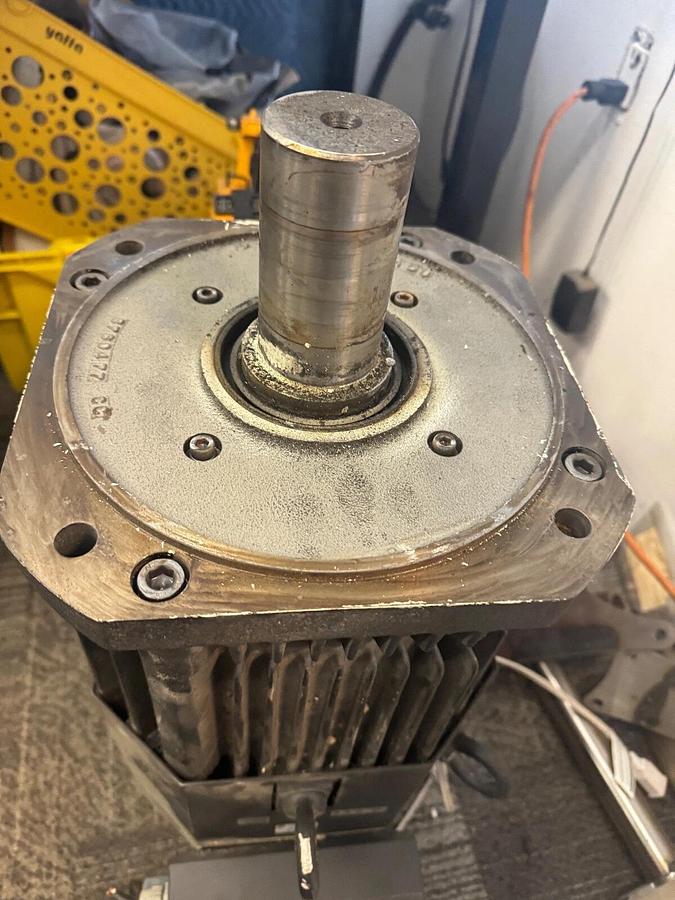 Used Mitsubishi HA-LFS15K1M-S3. Servo Motor