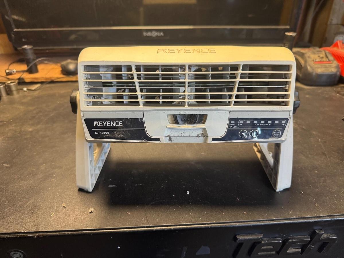 Used KEYENCE SJ-F2500 Electrostatic ion fan