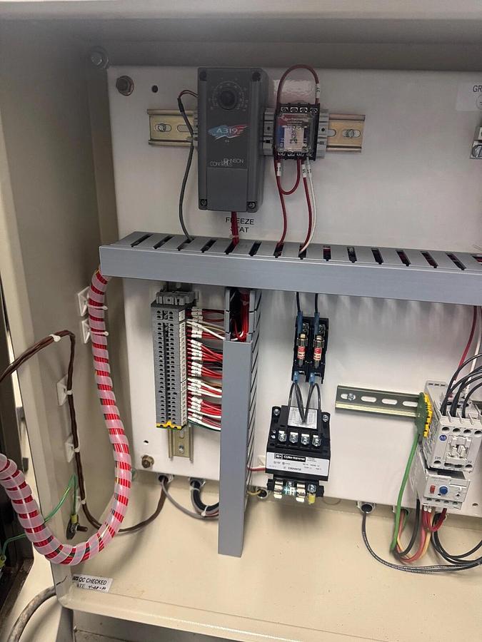 Used Thermal Care SQ2W0504 Chiller 460V 3PH R-22 30-75°F