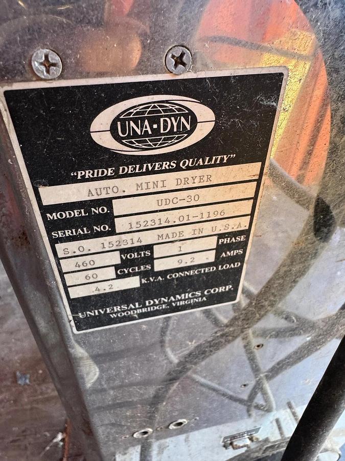 Used Una-Dyn UDC-30 Auto Mini Dryer S/N: 152314.01-1196