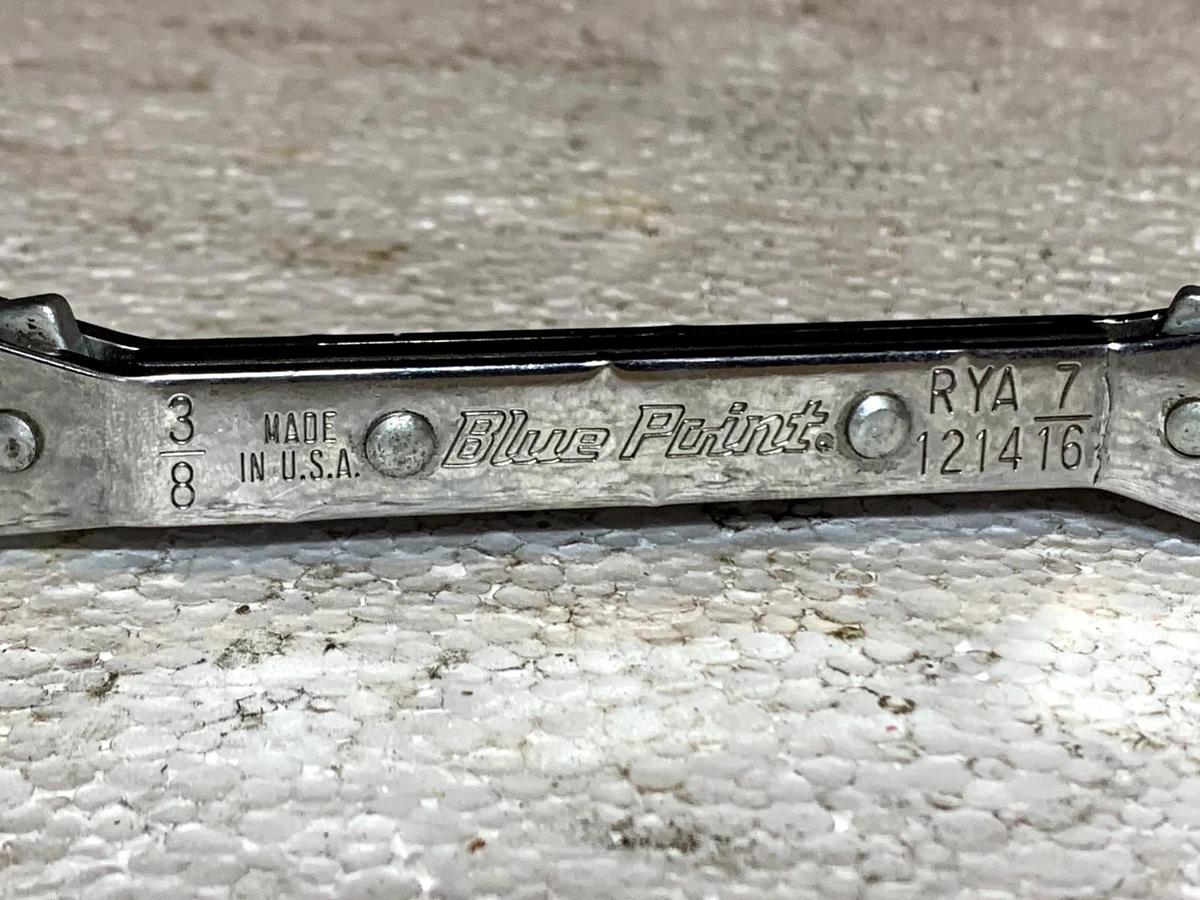 Used BLUE POINT RYA1214  3/8"  7/16" 12 PT DIRECTIONAL RATCHETING OFFSET BOX WRENCH