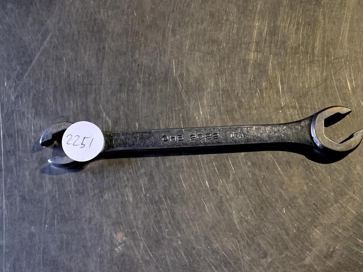 Used Mac Tools OHB2022 SAE 11/16" - 5/8" Flare nut wrench / Line wrench