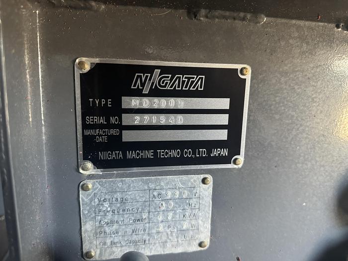 Used Nigata MD200W