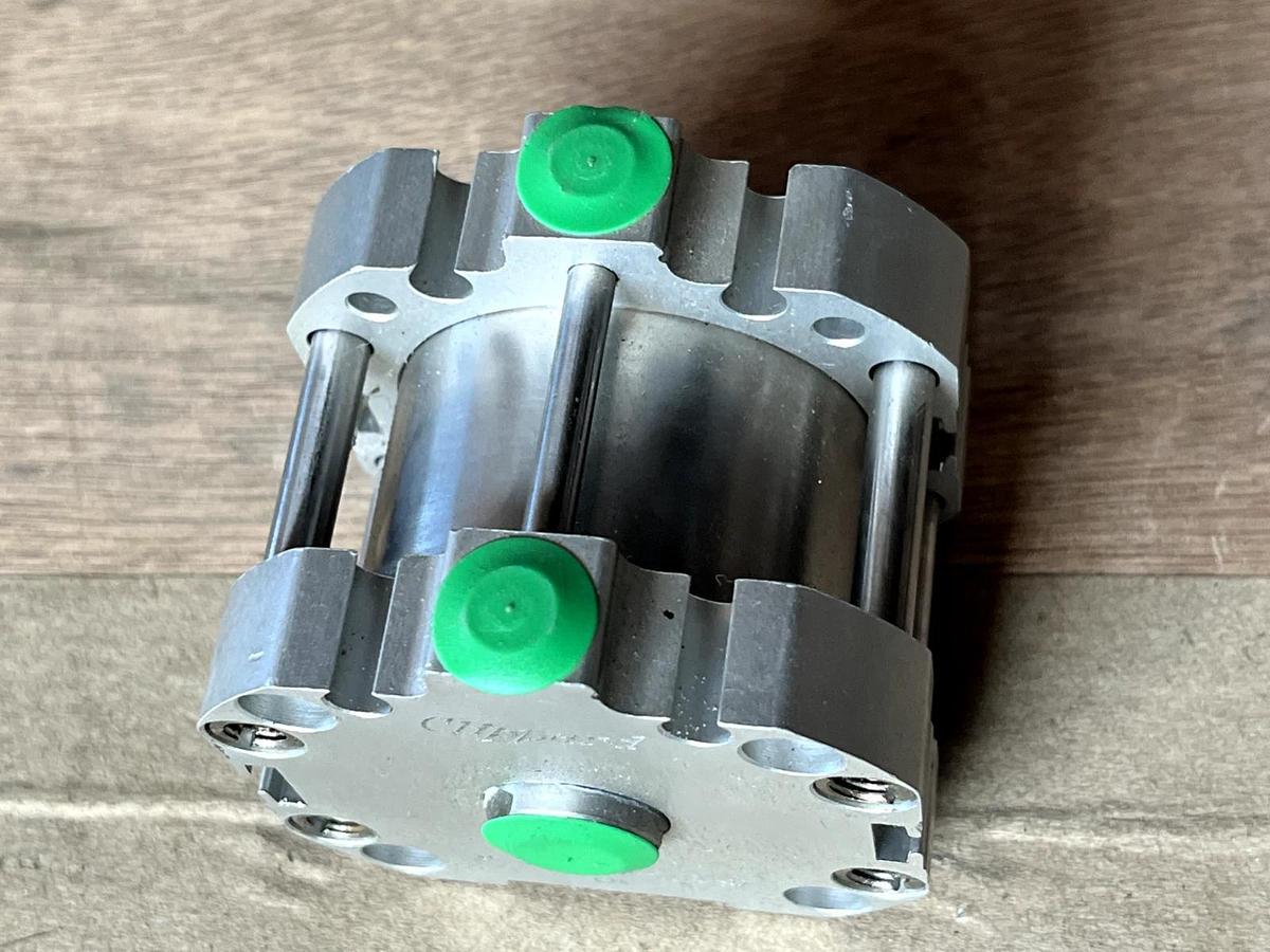 Used LOT OF 2 NEW CLIPPARD AF-UDR-32-1/2 COMPACT CYLINDERS AFUDR32-1/2-M