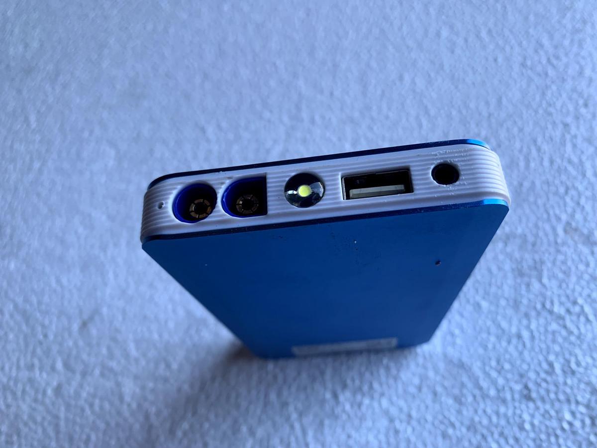 Used Smartech 6000mAh Lithium Powered 450A Vehicle Jump Starter With Power Bank