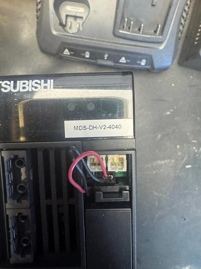 Used Mitsubishi MDS-DH-V2-4020  S/N: J3AHAG69V2M