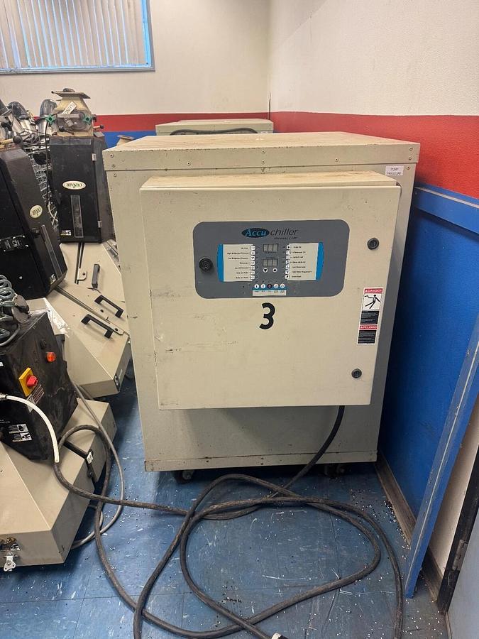 Used Thermal Care SQ2W0504 Chiller 460V 3PH R-22 30-75°F