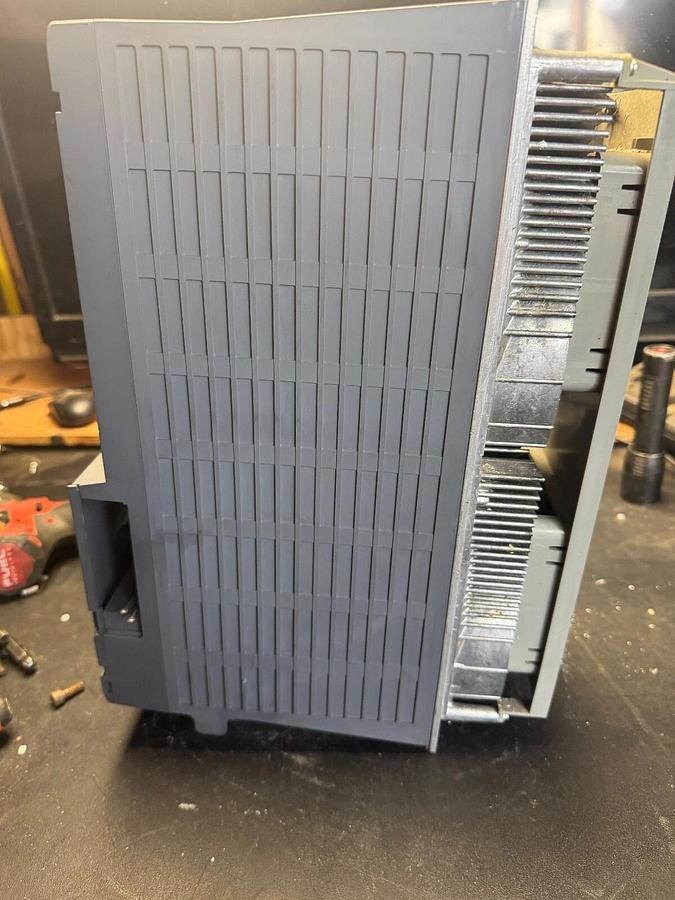 Used Mitsubishi Spindle Drive Unit - MDS-DH-SP-100 S/N: J3A7WG69Q3D