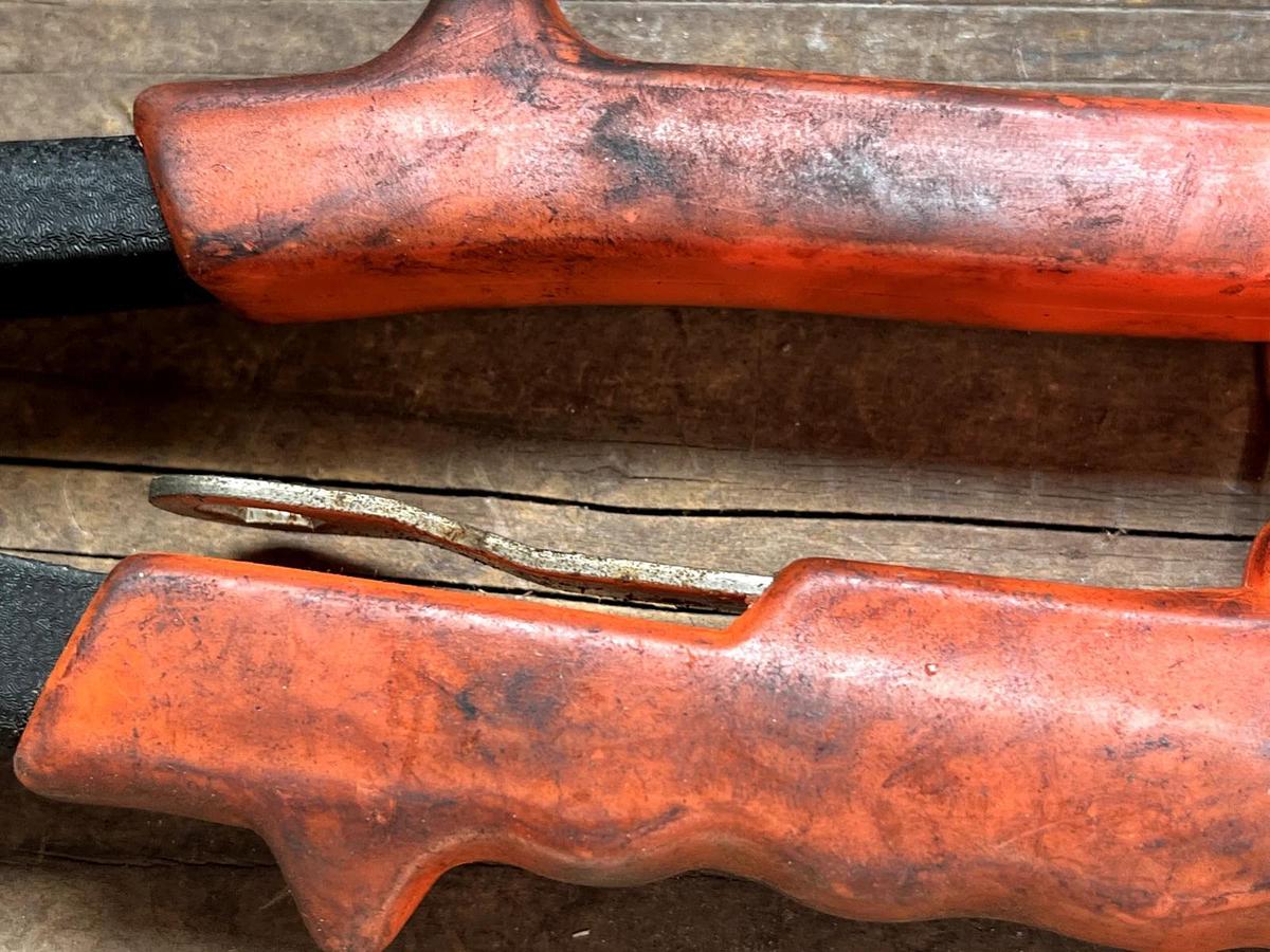 Used Arrow RH200 Pop Rivet Gun Uses 3/32 1/8 5/32 3/16 Rivets