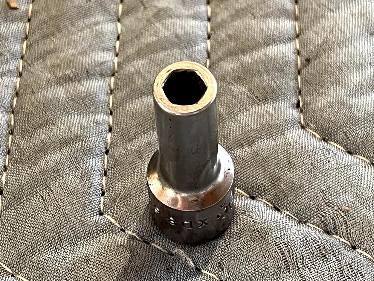 Used Mac Tools XD86 1/4" SAE 3/8"dr Deep Chrome 6pt Socket