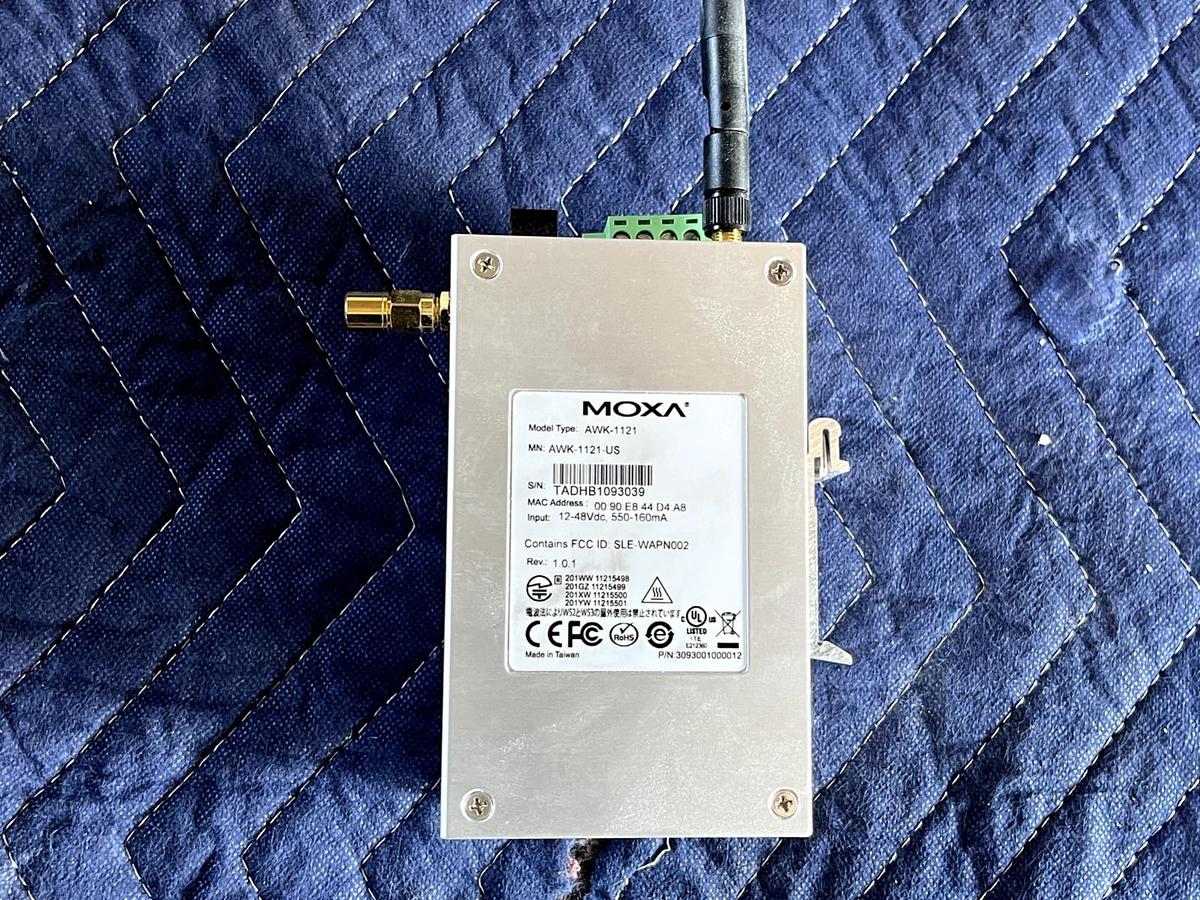 Used Moxa Industrial Wireless Converter 802.11a/b/g, AWK-1121