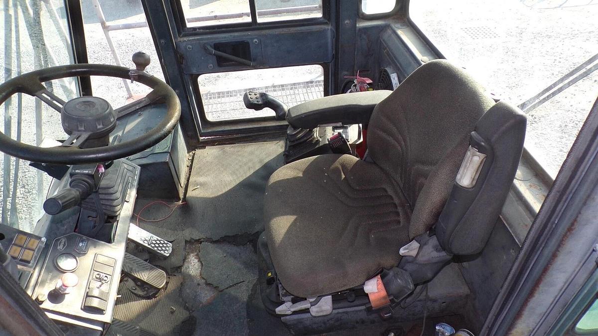 Used Taylor THDC 954 BIG RED Loaded Container Handler