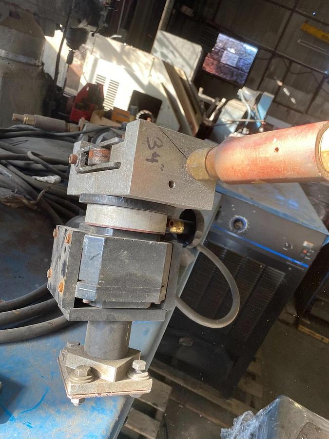 Used Miller ME500184G Sub Arc Wire Drive 780 Low Voltage