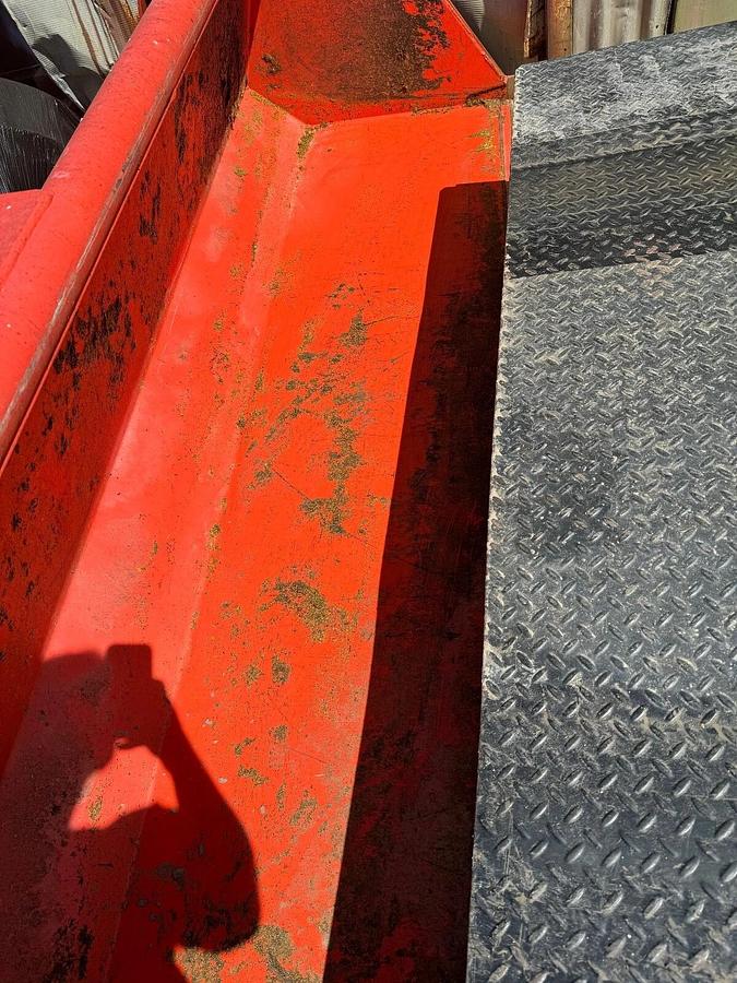 Used KUBOTA M SERIES - 98" PIN ON LOADER BUCKET