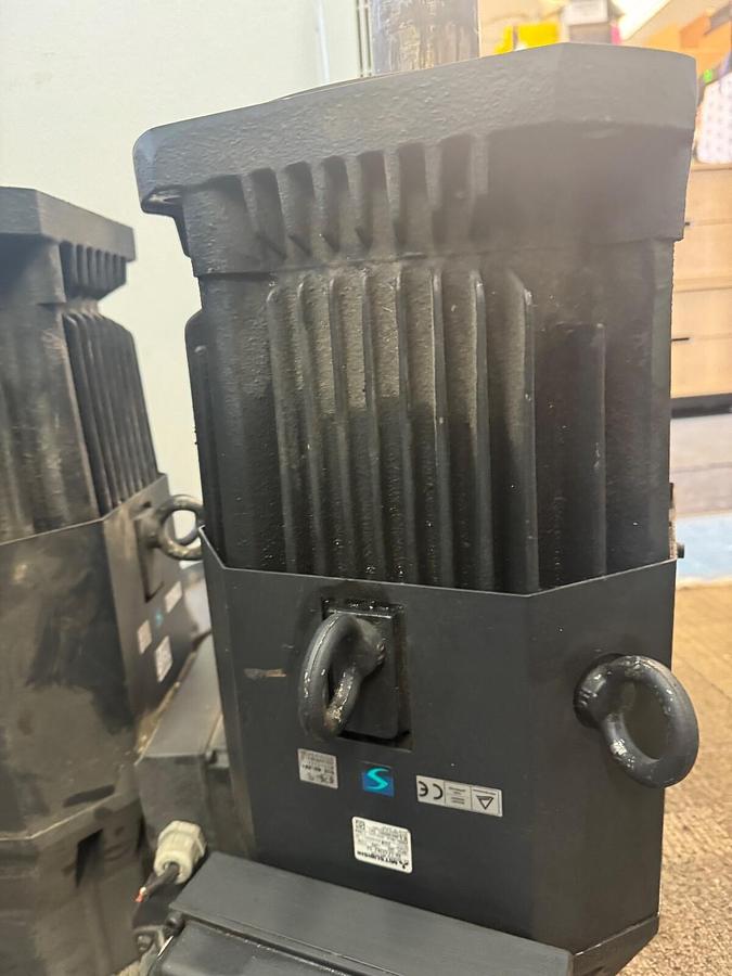 Used MITSUBISHI AC SERVO MOTOR HA-LF12K1 -S2 HALF12K1S2  (24608)