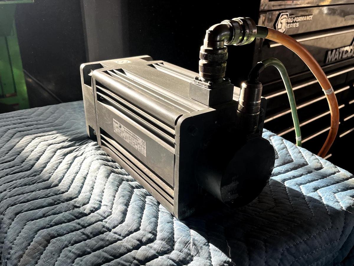 Used 1PCS Fagor holding brake motor FXM76.30A.E1.010